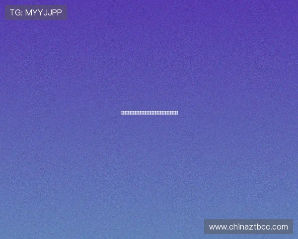 《公鸡下蛋》：不止是笑声，更是对现实的辛辣反讽